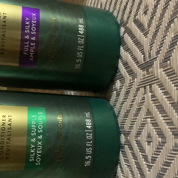 Set Of TRESemme’ Fluid Volume Conditioners - Picture 8 of 10